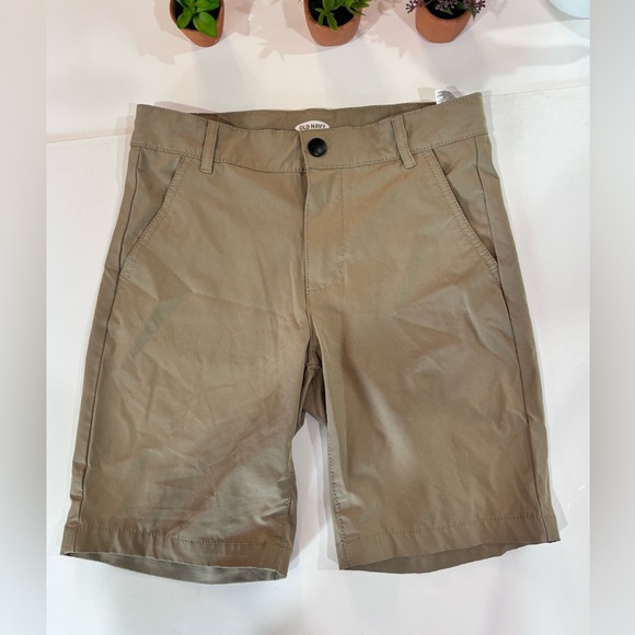 Old Navy Boys Khaki Shorts - Picture 1 of 11